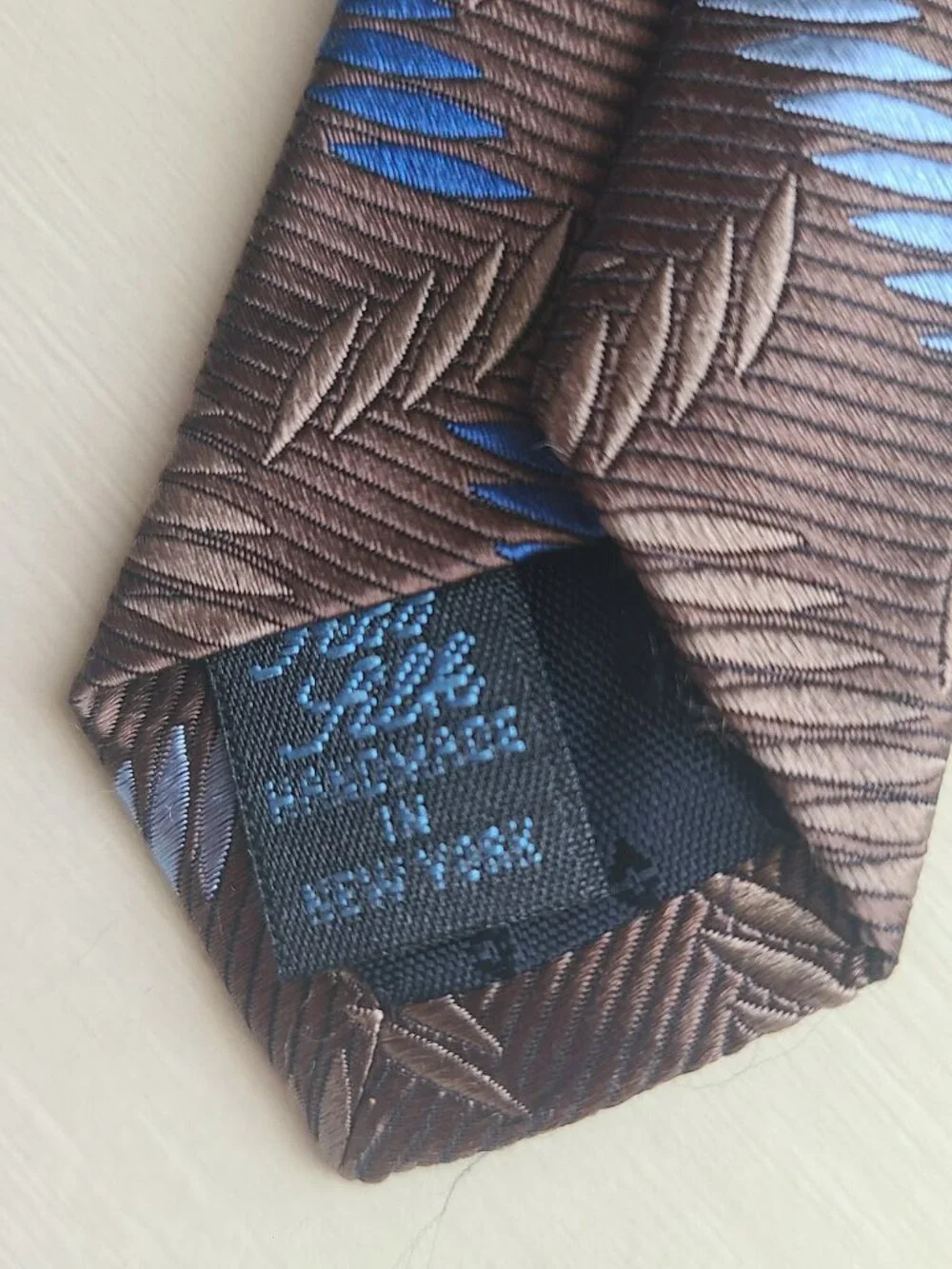 Vintage Johnston & Murphy 100% Silk Tie Handmade New York Brown Blue Geometric